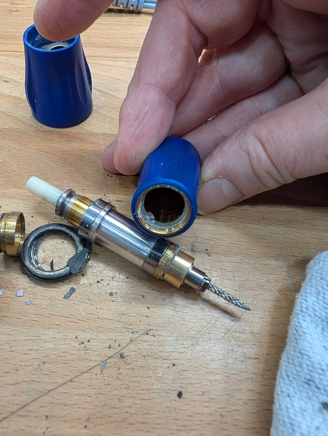 Does Your Handpiece No Longer Hold the Bit in Place? Here’s the Fix
