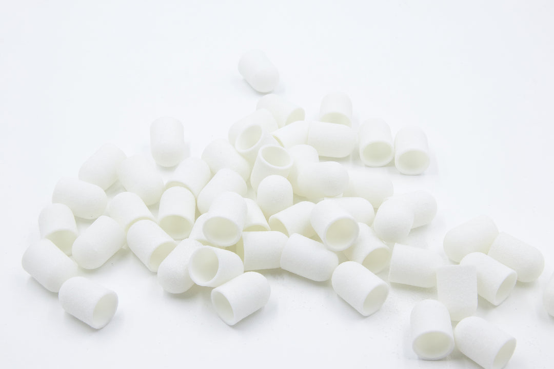White Plastic Sanding Caps with Base + Mandrel, 10×15 mm — 10 pcs