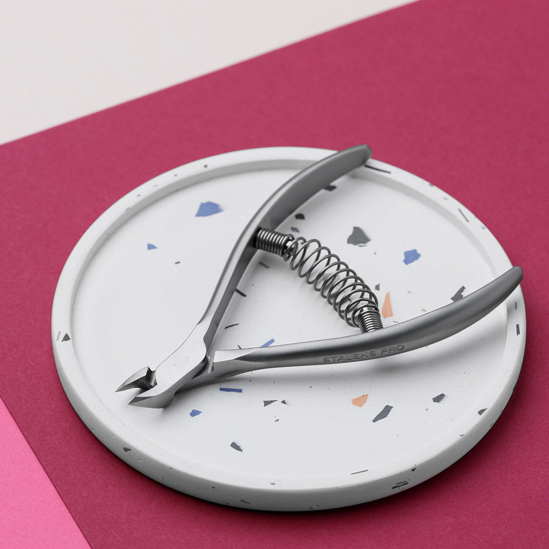 Staleks Cuticle Nipper with Spring Smart 30 - 3 mm Jaw