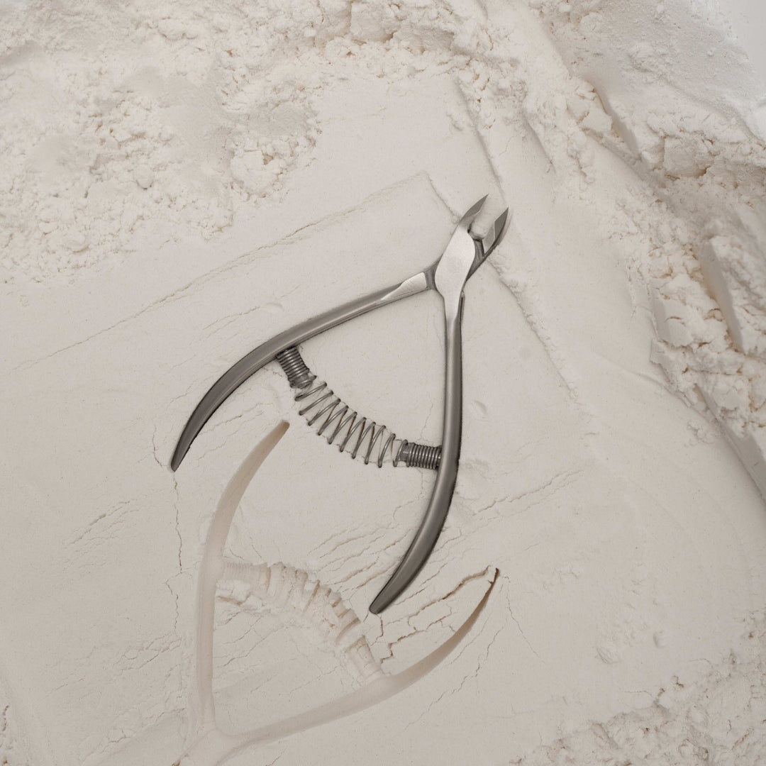 Staleks Cuticle Nipper with Spring Smart 30 - 3 mm Jaw