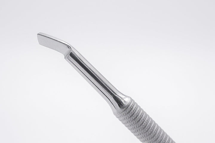 Cuticle Pusher and Nail Cleaner Expert 30 Type 4 - U-tools