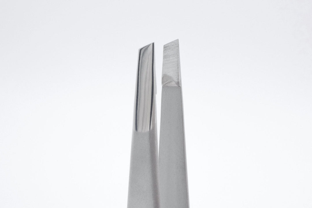 Staleks Pro Tweezer with Narrow Slant Tips Expert 10 Type 4 | U-tools